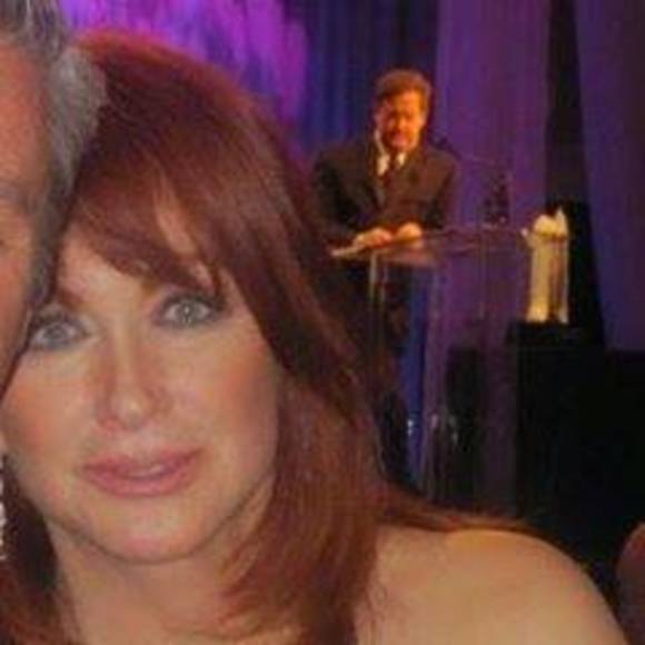 Meet your Posher, Gwen - Picture 1 of 1